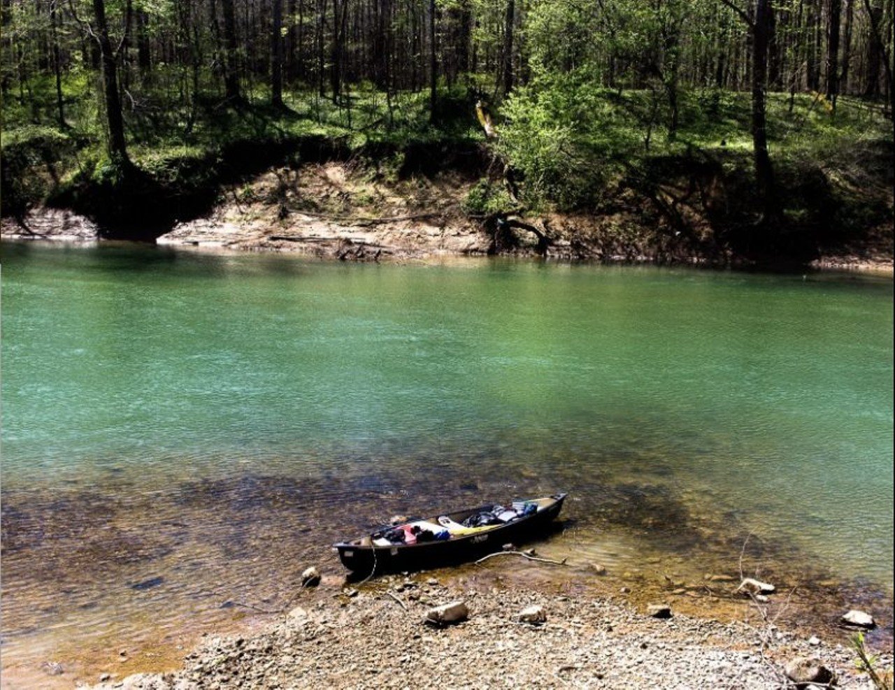 Caveland Kayak & Canoe
856 Old Mammoth Cave Road | Cave City, Kentucky
The name says it all, Caveland offers a number of different rental options for anyone interested in paddling the area around Mammoth Cave. This means plenty of rock formations to see as you make your way from three possible locations. There is also a convenient shuttle service available after your trip.
