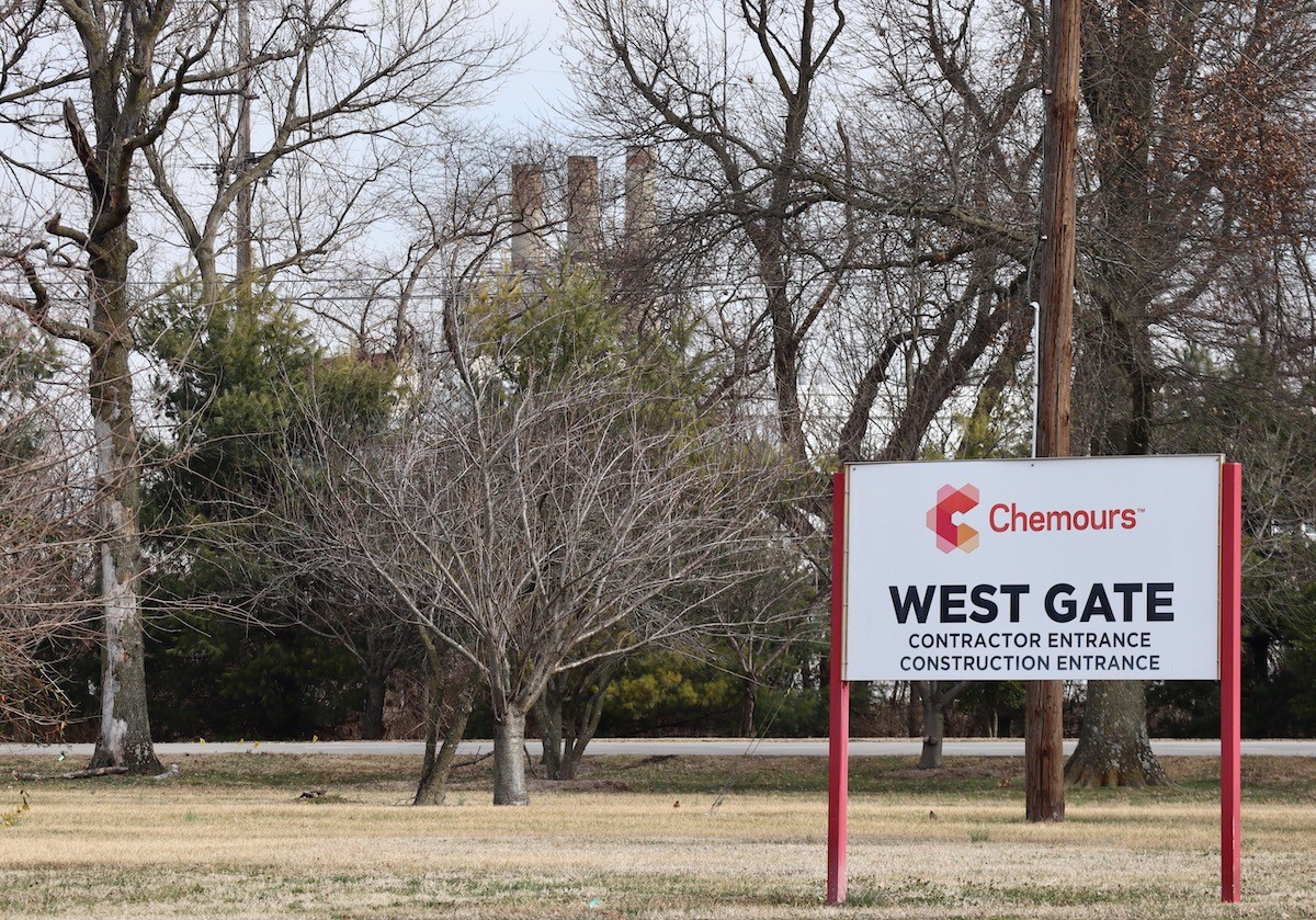 The emissions that Louisville's Chemours plant produces do more damage to the climate than all of the passenger vehicles and light-duty trucks registered in Jefferson County.  |  Photo by James Bruggers, Inside Climate News