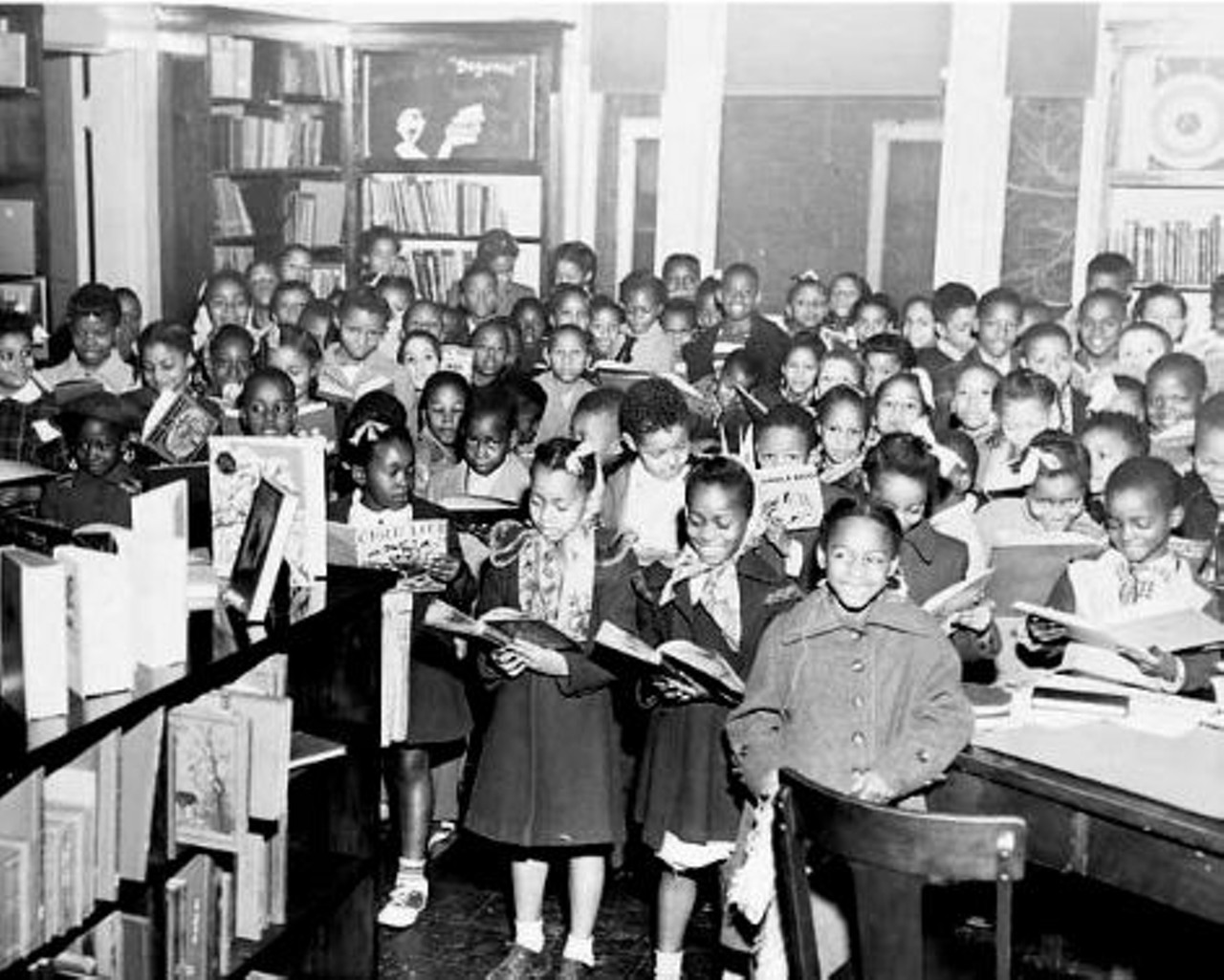 1950 - Story hour at the Western Branch of the Louisville Free Public Library. University of Louisville Photographic Archives