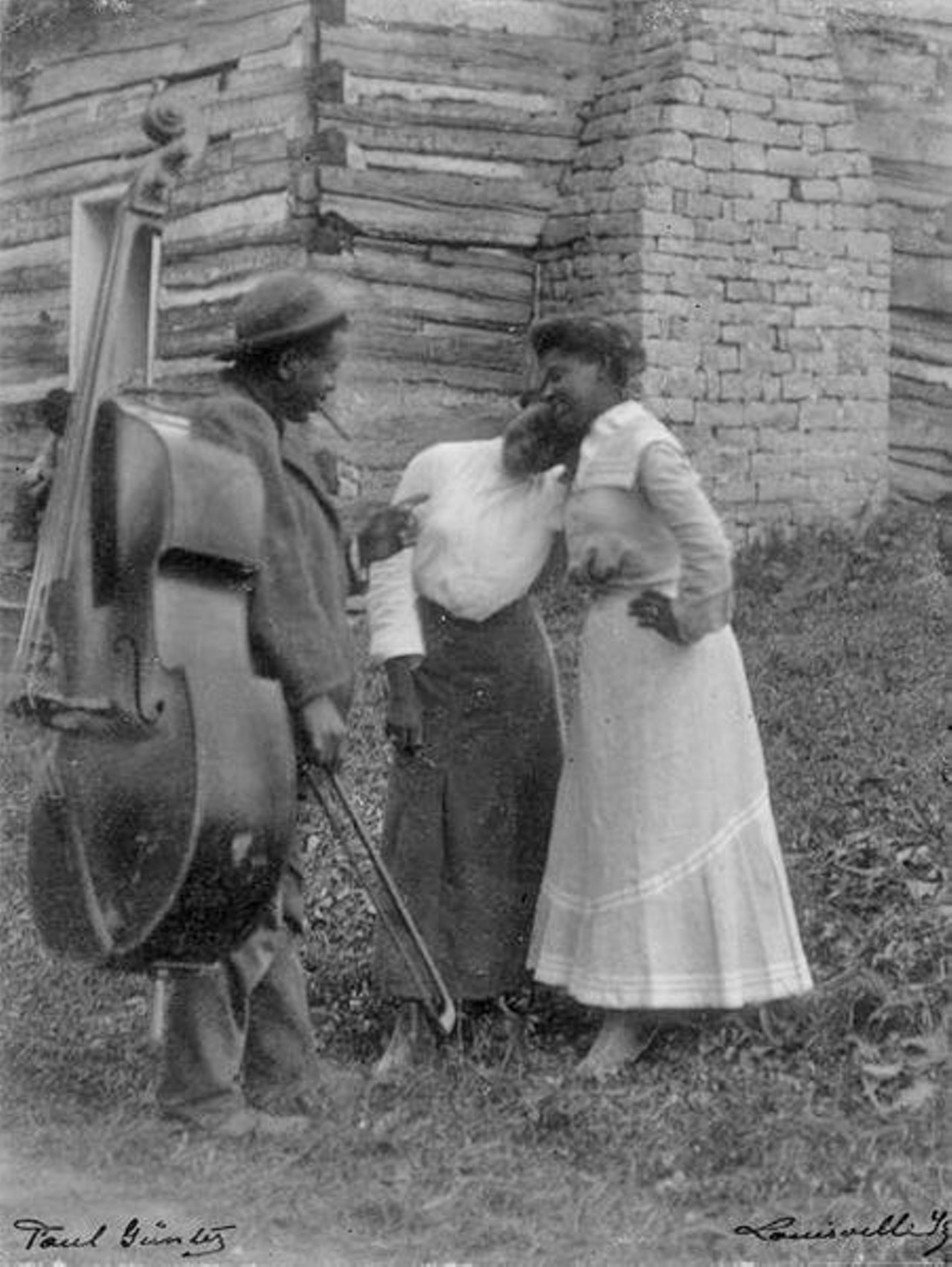 1910 - Music man somewhere in Louisville. 