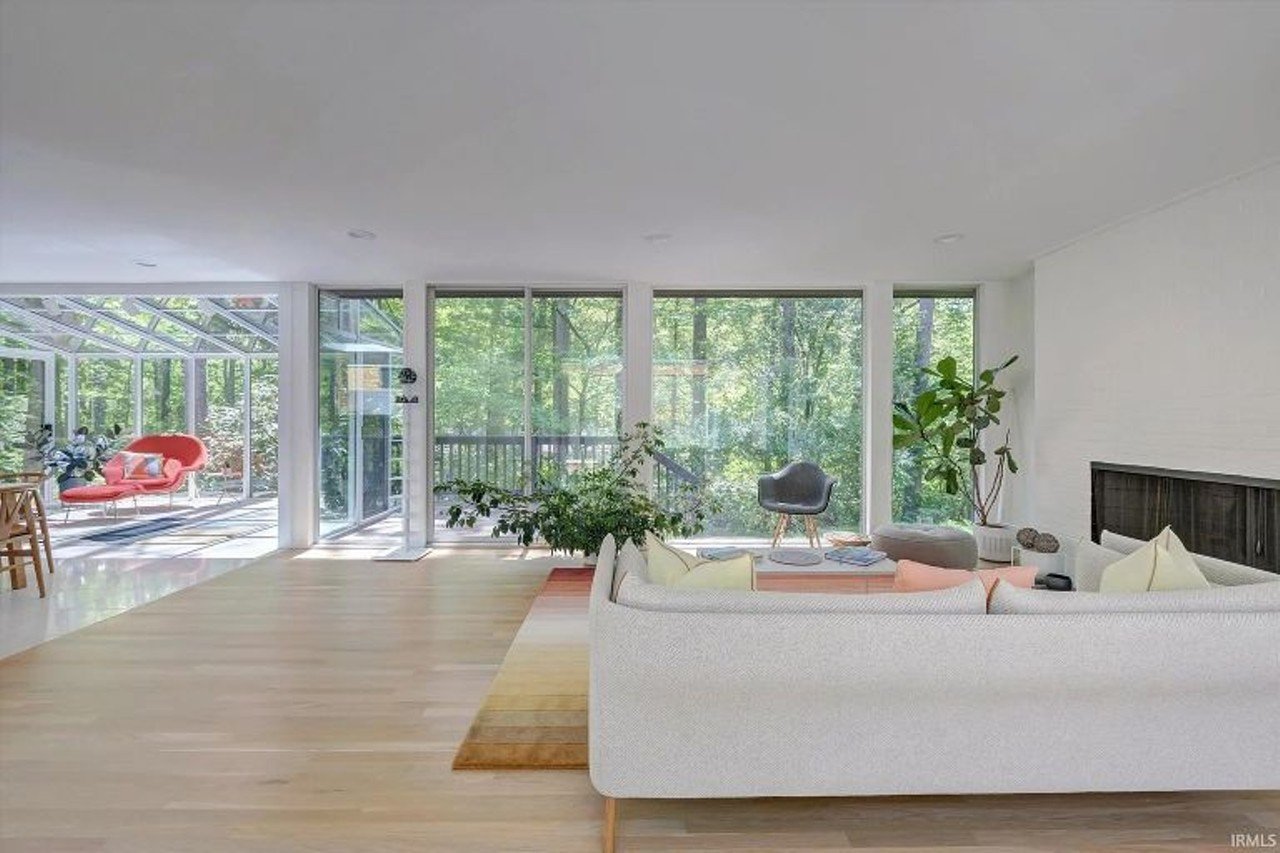 This Mid-Century Modern Home In Bloomington Was Designed By Earl R. Flansburgh And Offers Charm And Style